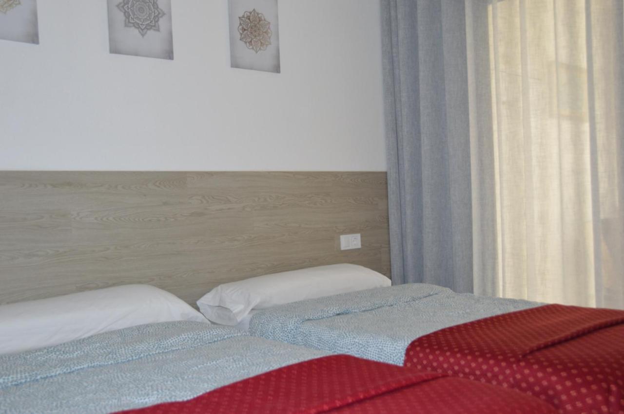 בנידורם Gemelos IV Loysan Apt. With Pool מראה חיצוני תמונה